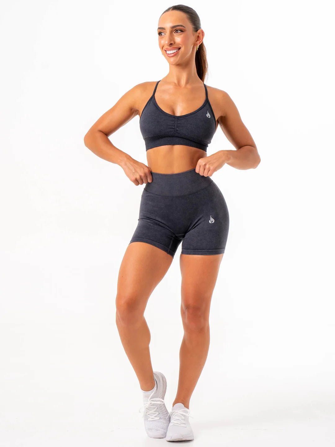 STONEWASH SCRUNCH SEAMLESS SHORTS NOIR (PACK DE 3) - SportVentePrivee