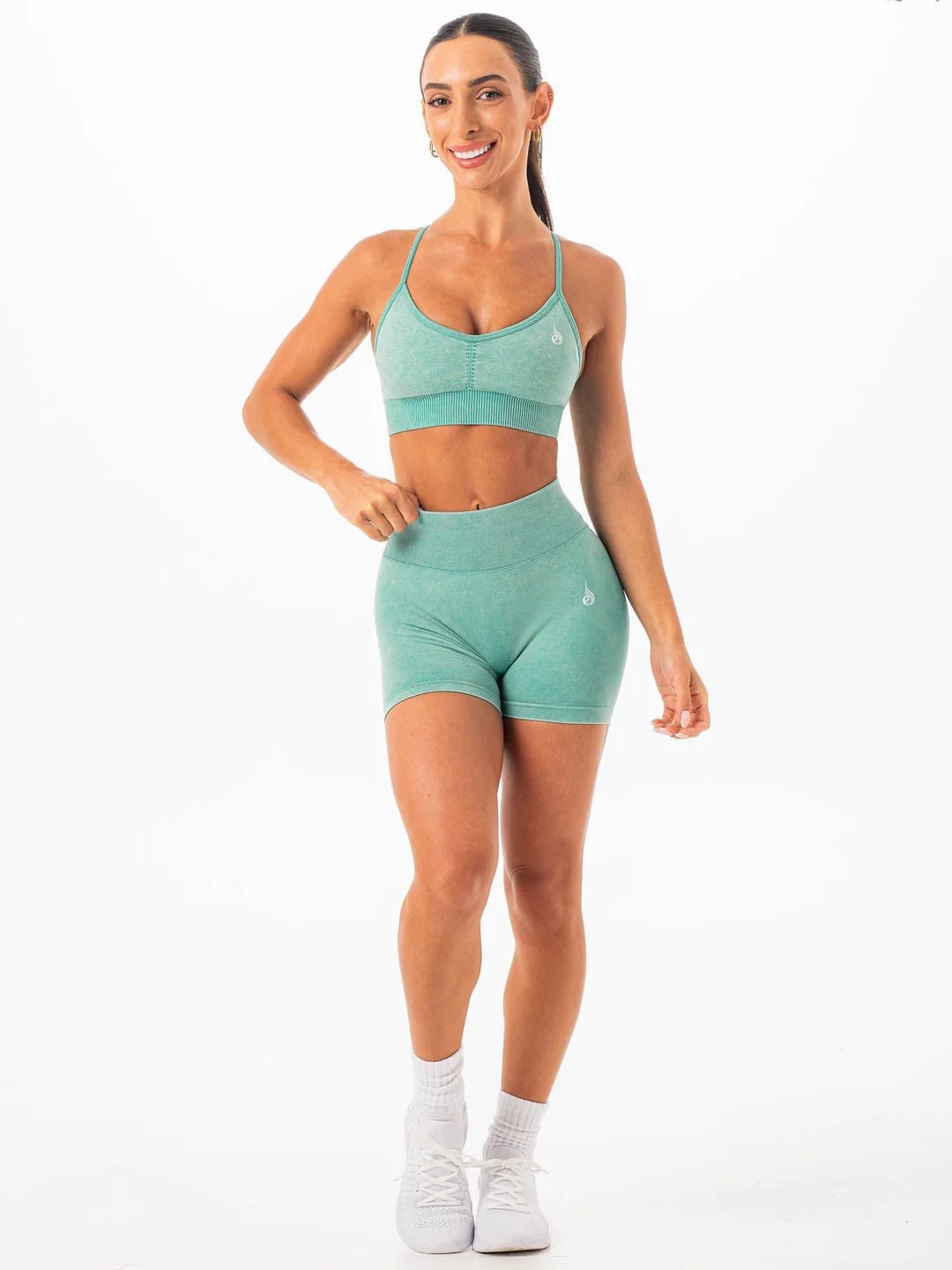 STONEWASH SCRUNCH SEAMLESS SHORTS VERT (PACK DE 3) - SportVentePrivee